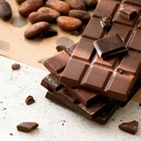 Иллюстрация к статье Как сделать настоящий шоколад своими руками