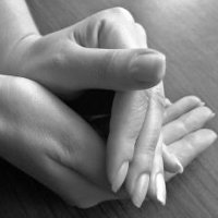 Запечатывание ногтей: особенности процедуры