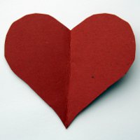 Иллюстрация к статье Как сделать объемные сердечки из бумаги