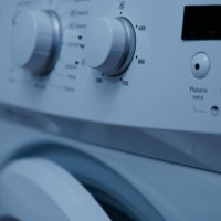 Иллюстрация к статье Что делать, если стиральная машина протекает