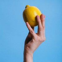 Иллюстрация к статье Что можно сделать из лимонов? 5 идей для разных случаев