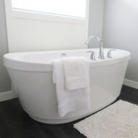 Иллюстрация к статье Как отбелить ванну в домашних условиях