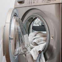 Иллюстрация к статье Как убрать запах из стиральной машины