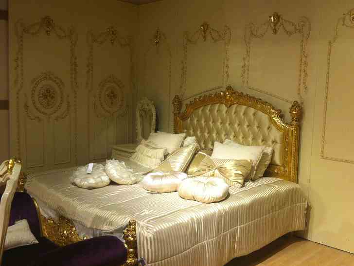Стиль барокко в интерьере спальни