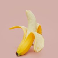 Иллюстрация к статье Что сделать с банановой кожурой? 7 полезных лайфхаков