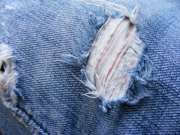 Как на джинсах сделать потертости