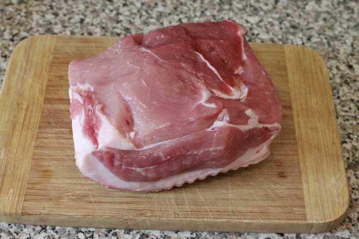 Рецепт свинины в сметанном соусе
