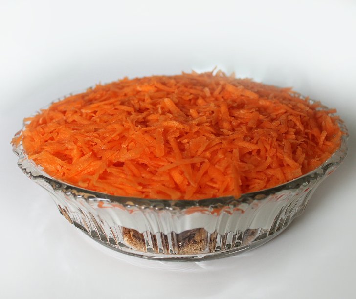 Новогодние салаты с корейской морковкой