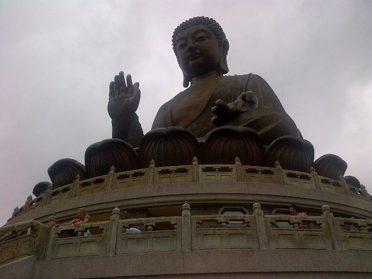 Статуя Большого Будды на острове Лантау
