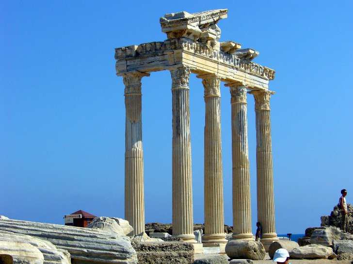 Достопримечательности Сиде: храм Аполлона