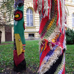 Международный день ярнбомбинга (уличного вязания)