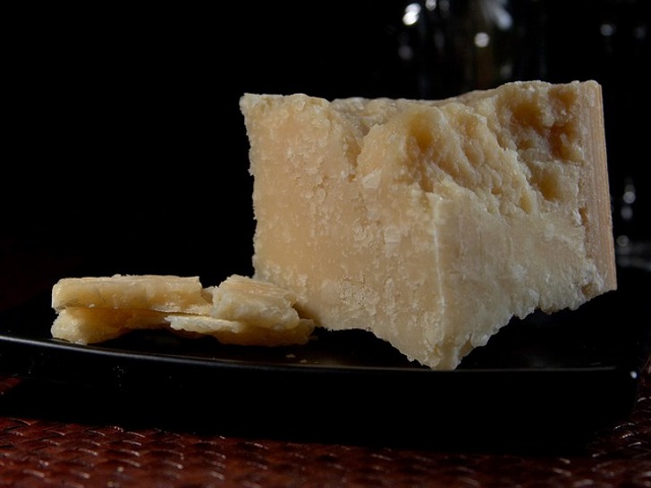 Сыр пармиджано