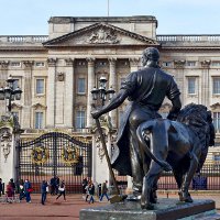 5 мифов о Британской монархии