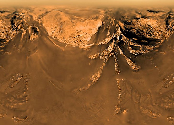 Горная гряда на Титане, радиоспектральный снимок с зонда «Гюйгенс»