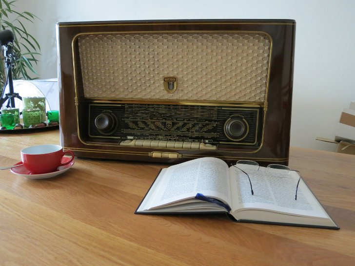 История радио