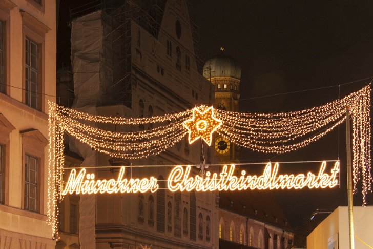 Рождественская ярмарка на Мариенплац в Мюнхене