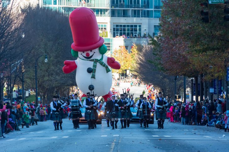Детский рождественский парад в Атланте